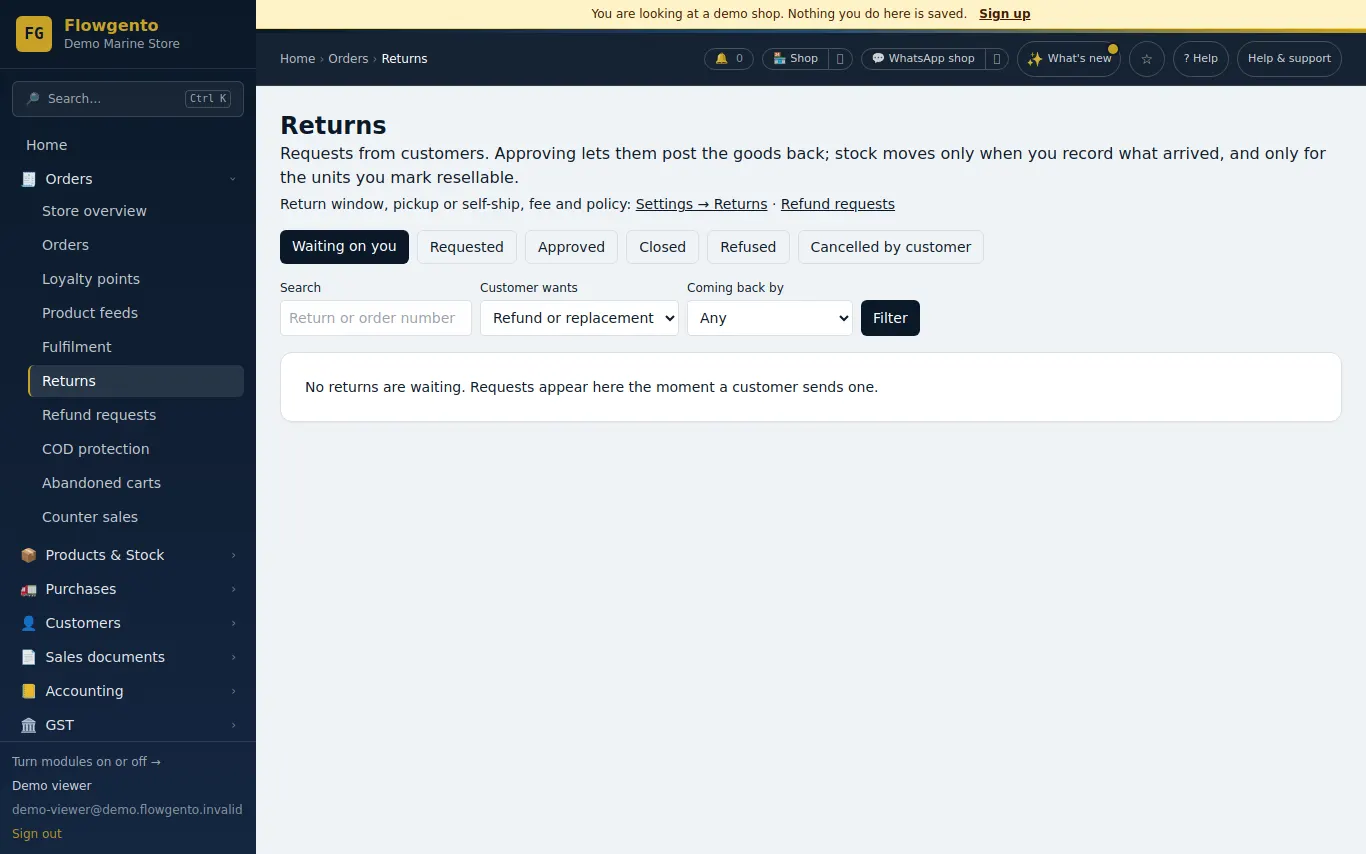 The returns queue with its filters in the demo seller panel